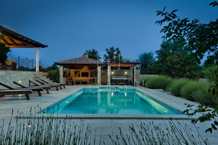 Image No.2-Maison de 4 chambres à vendre à Svetvincenat