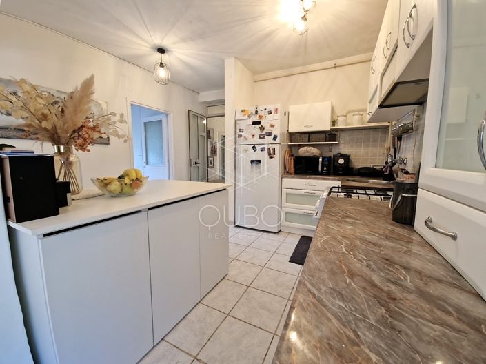 Image No.8-3 Bed Apartment for sale