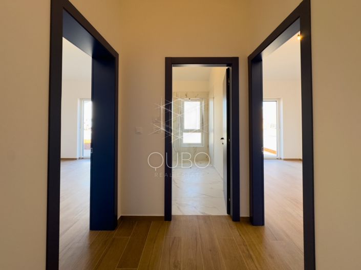 Image No.22-3 Bed House for sale