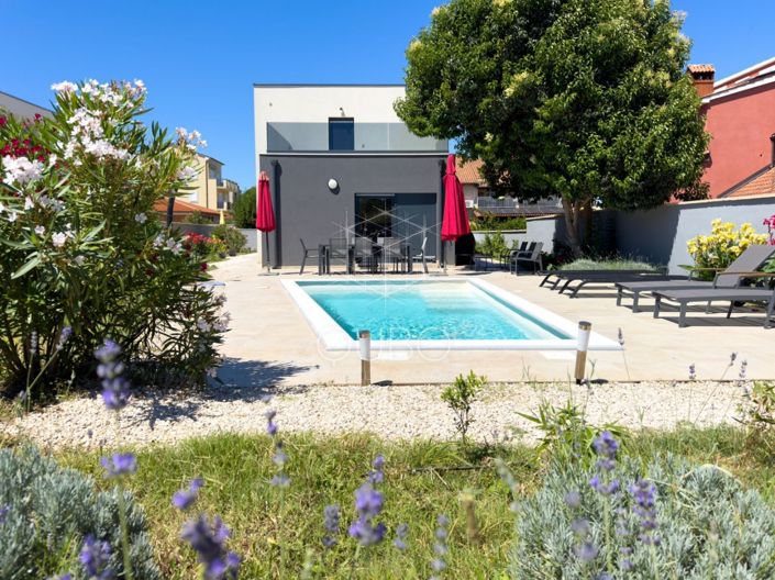 Image No.4-3 Bed House for sale