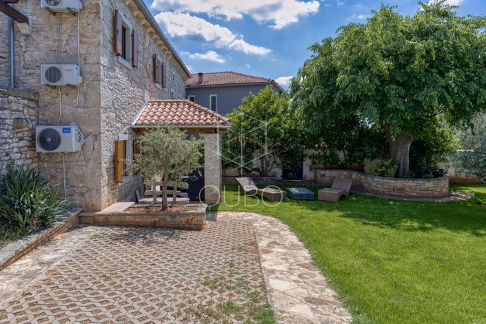 Image No.3-4 Bed House for sale