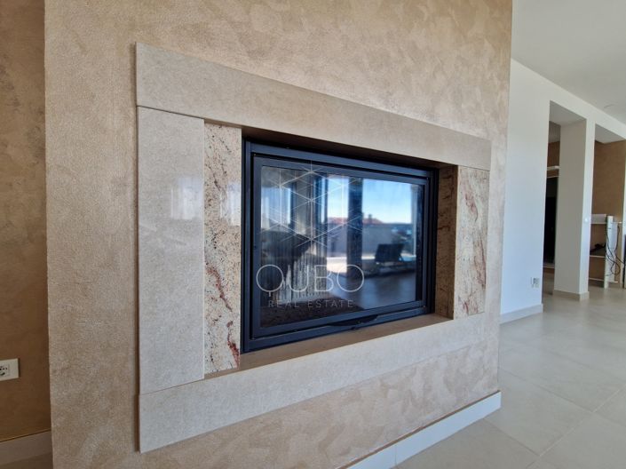 Image No.10-4 Bed Apartment for sale