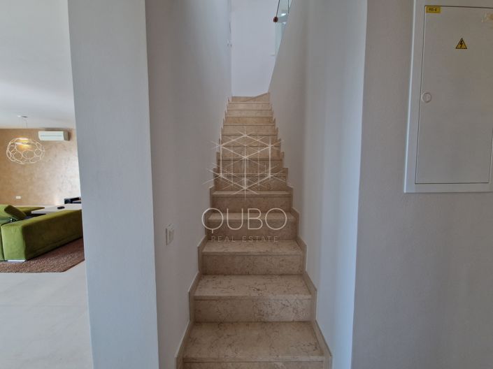 Image No.24-4 Bed Apartment for sale