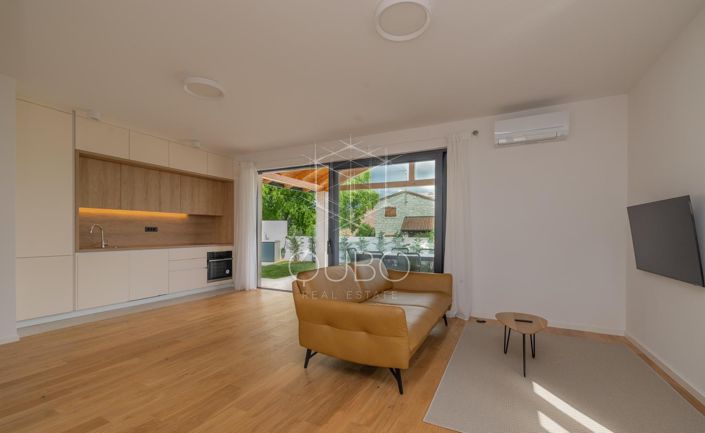 Image No.17-2 Bed House for sale