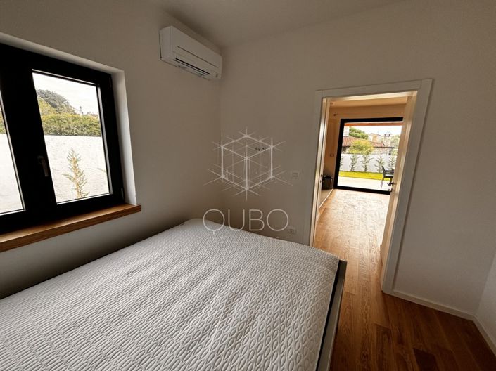 Image No.9-2 Bed House for sale