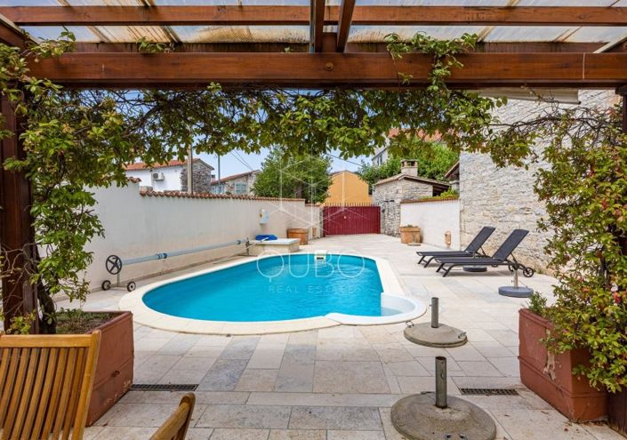 Image No.9-Maison de 5 chambres à vendre à Kanfanar