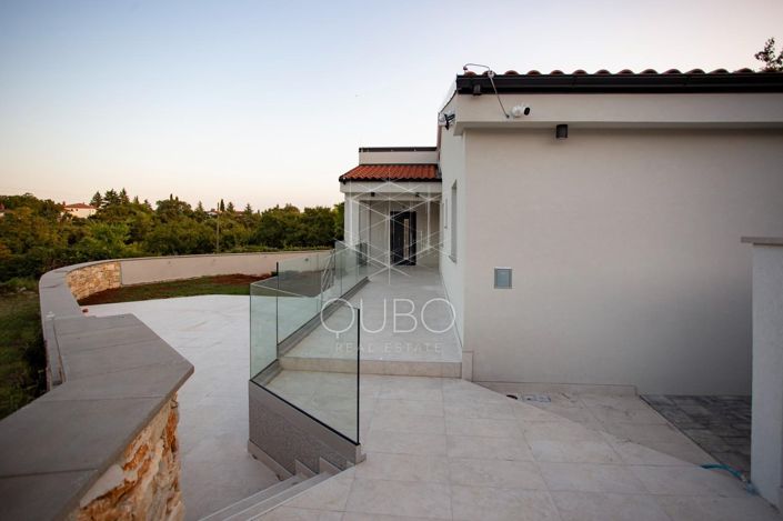 Image No.4-Maison de 4 chambres à vendre à Rovinj