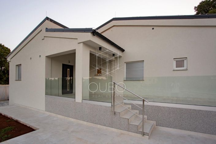 Image No.7-Maison de 4 chambres à vendre à Rovinj