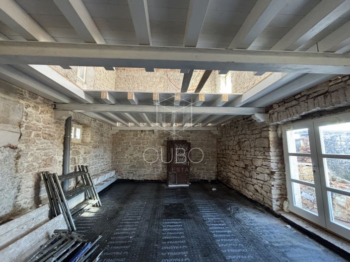 Image No.2-Maison de 4 chambres à vendre à Rovinj