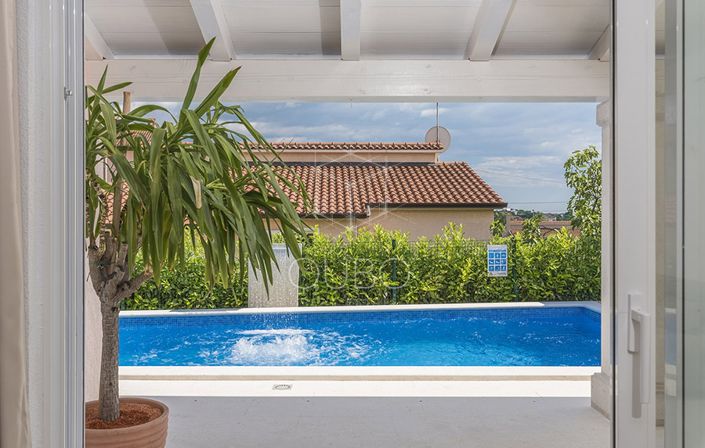 Image No.12-3 Bed House for sale