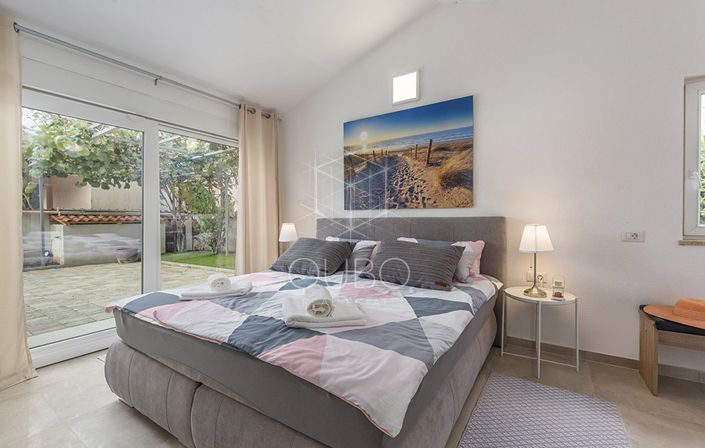 Image No.20-3 Bed House for sale