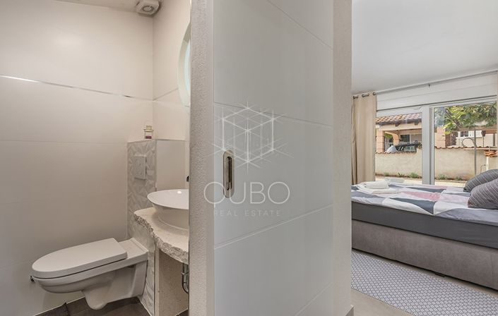 Image No.24-3 Bed House for sale