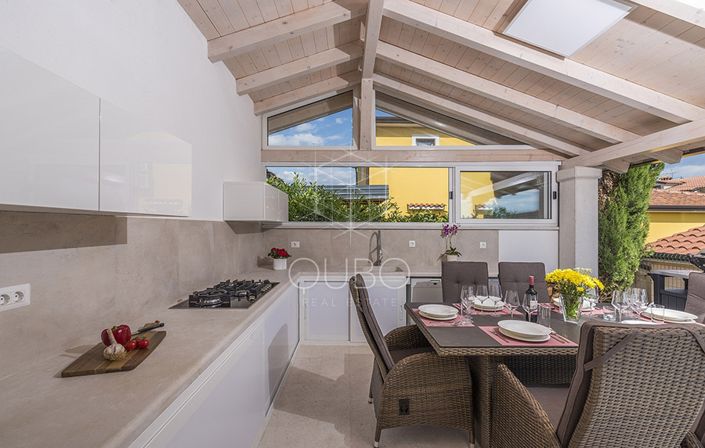 Image No.6-3 Bed House for sale