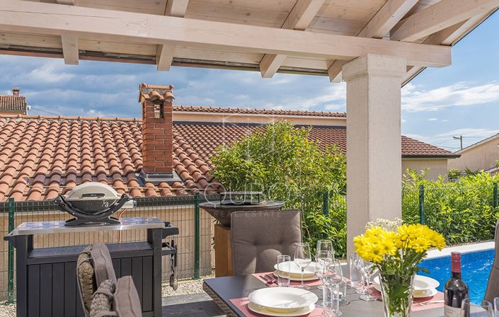 Image No.8-3 Bed House for sale