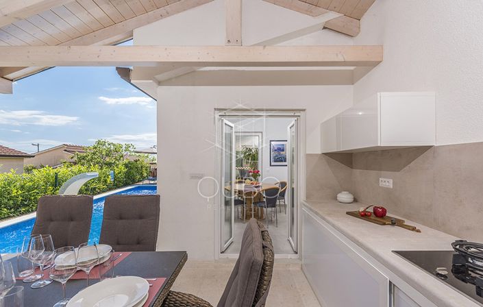 Image No.9-3 Bed House for sale