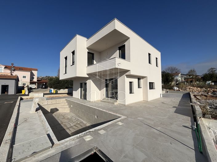 Image No.2-3 Bed House for sale