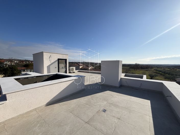 Image No.23-3 Bed House for sale