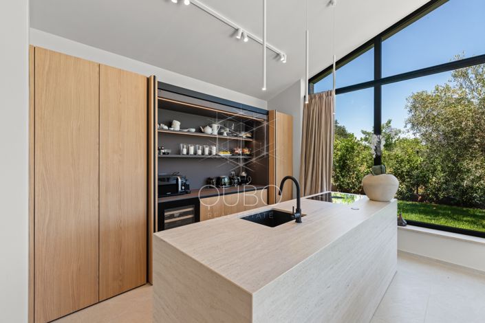 Image No.6-3 Bed House for sale