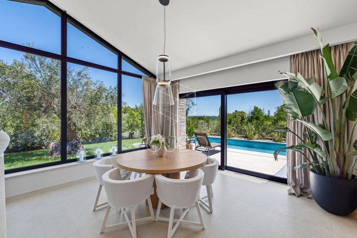 Image No.9-3 Bed House for sale