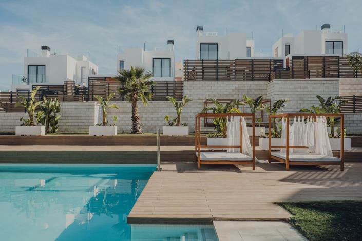 Image No.18-3 Bed Villa / Detached for sale