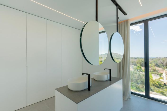 Image No.26-4 Bed Villa for sale