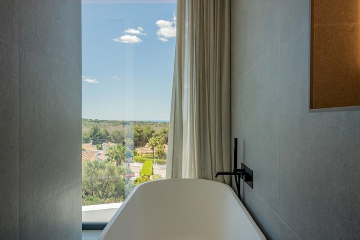 Image No.28-4 Bed Villa for sale