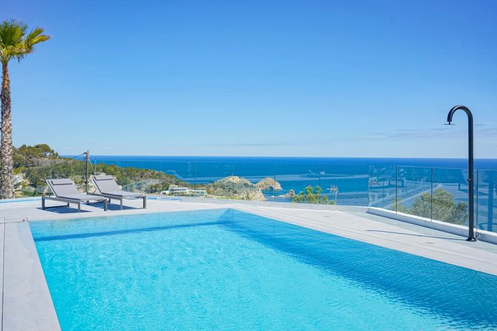 Image No.3-4 Bed Villa for sale