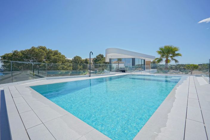 Image No.4-4 Bed Villa for sale