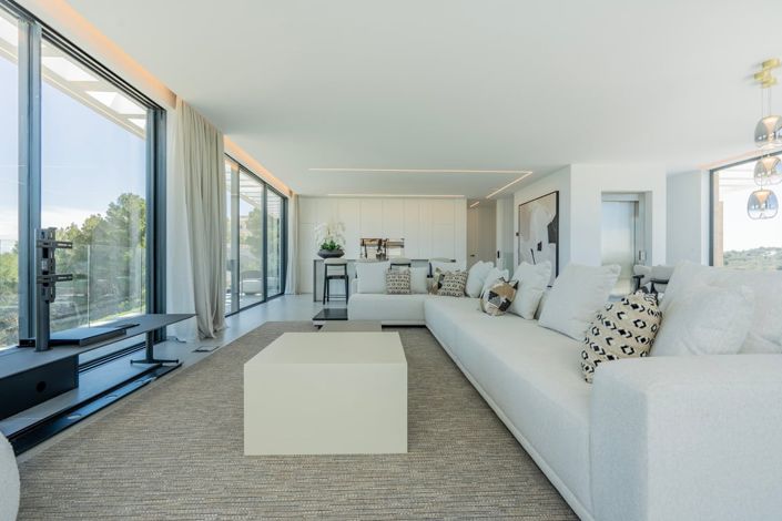 Image No.9-4 Bed Villa for sale