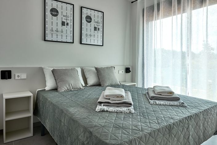 Image No.14-3 Bed Apartment for sale