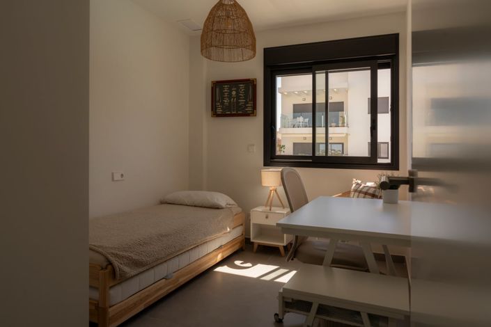 Image No.12-2 Bed Apartment for sale