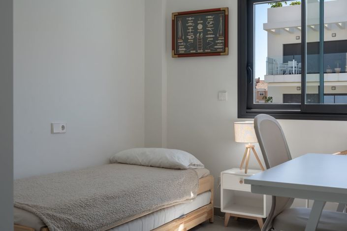 Image No.13-2 Bed Apartment for sale