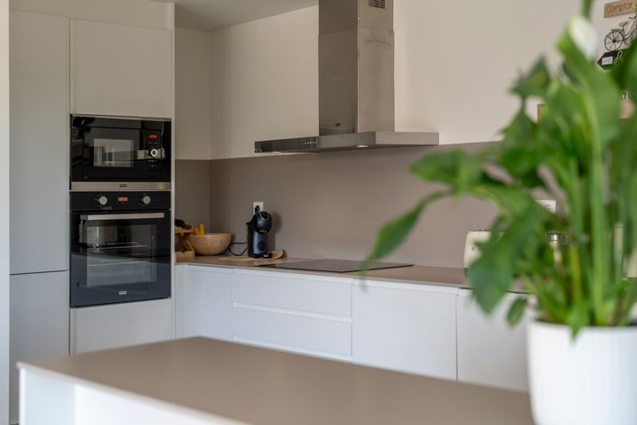 Image No.20-2 Bed Apartment for sale