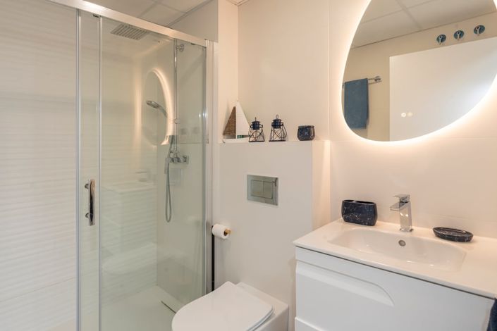 Image No.24-2 Bed Apartment for sale