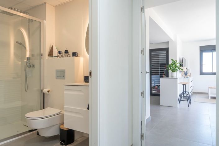 Image No.28-2 Bed Apartment for sale