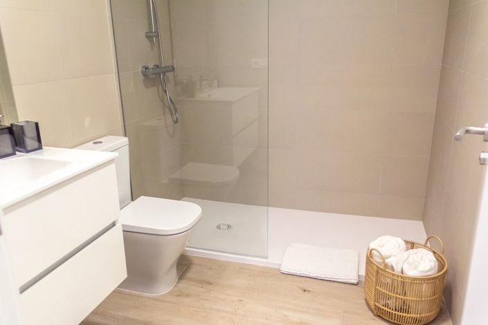 Image No.11-3 Bed Apartment for sale