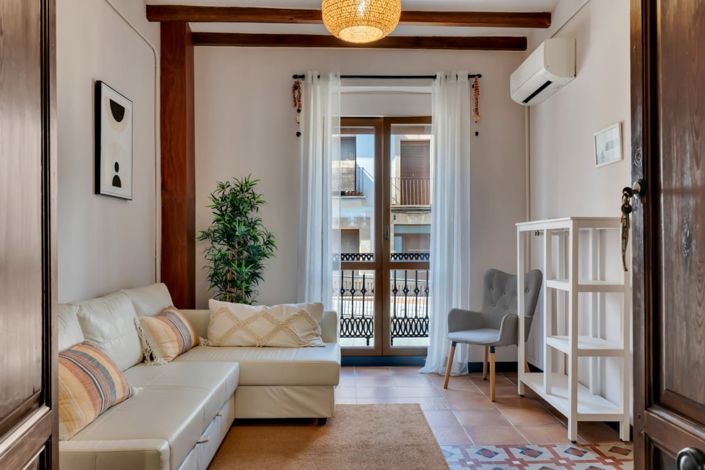 Image No.5-8 Bed Townhouse for sale