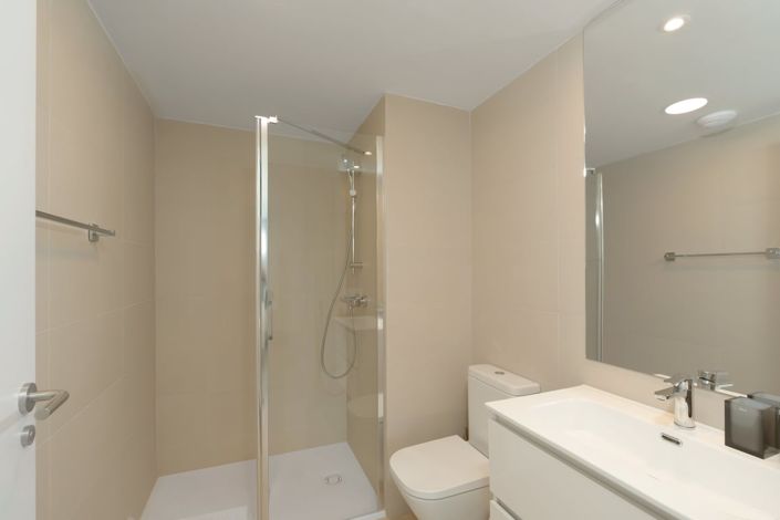 Image No.19-2 Bed Apartment for sale