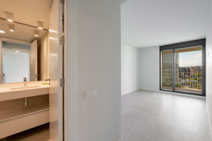 Image No.14-2 Bed Apartment for sale