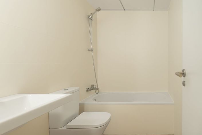 Image No.10-2 Bed Apartment for sale