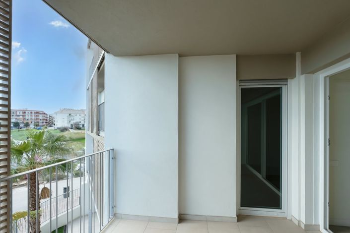 Image No.22-2 Bed Apartment for sale