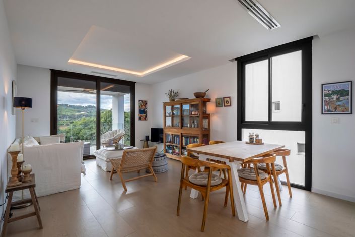 Image No.4-3 Bed Duplex for sale