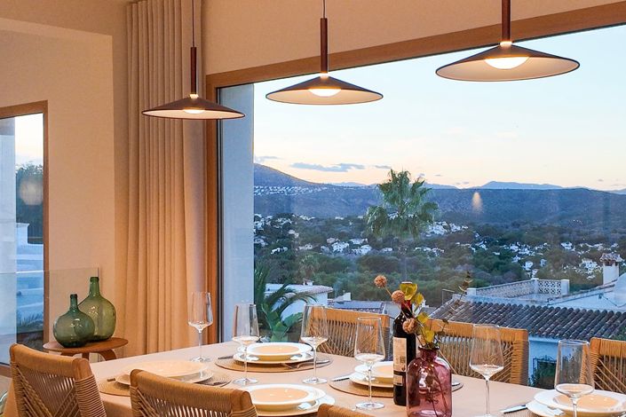 Image No.4-4 Bed Villa for sale