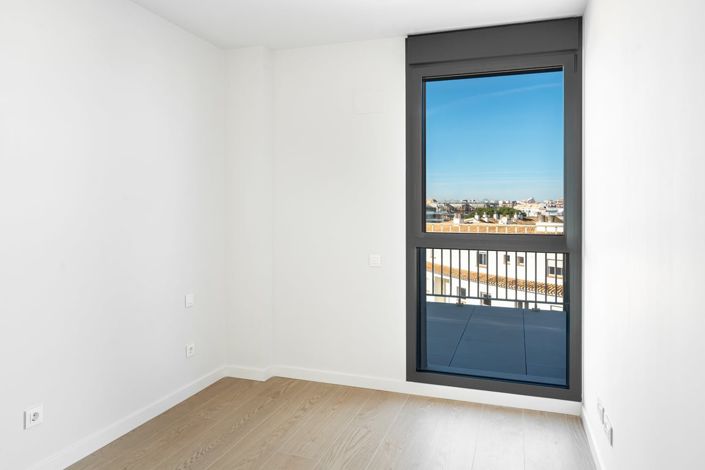 Image No.10-2 Bed Apartment for sale