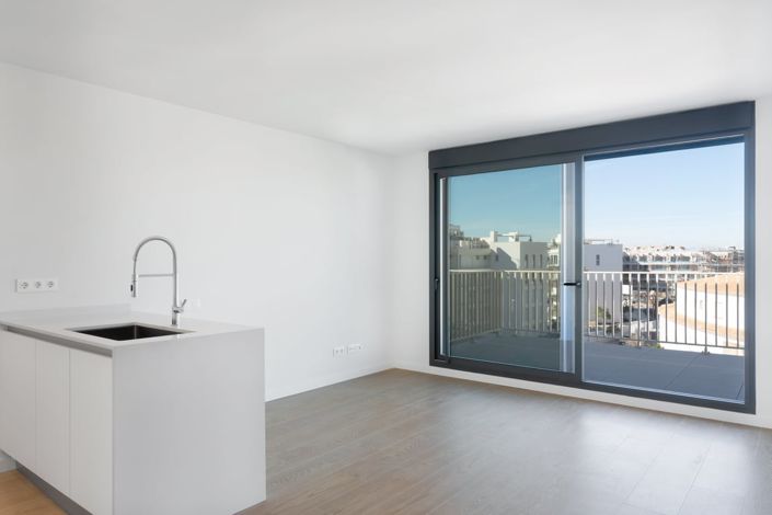 Image No.6-2 Bed Apartment for sale