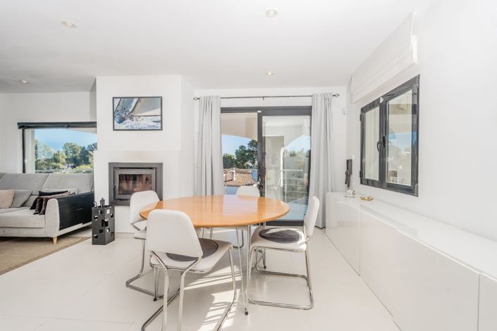 Image No.28-3 Bed Villa for sale