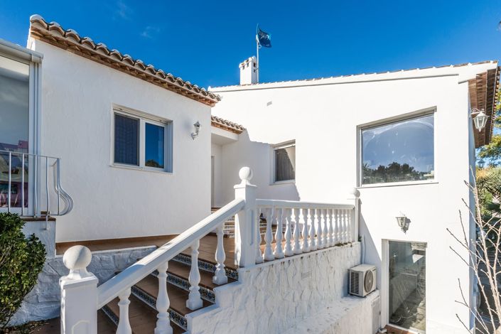 Image No.17-4 Bed Villa for sale