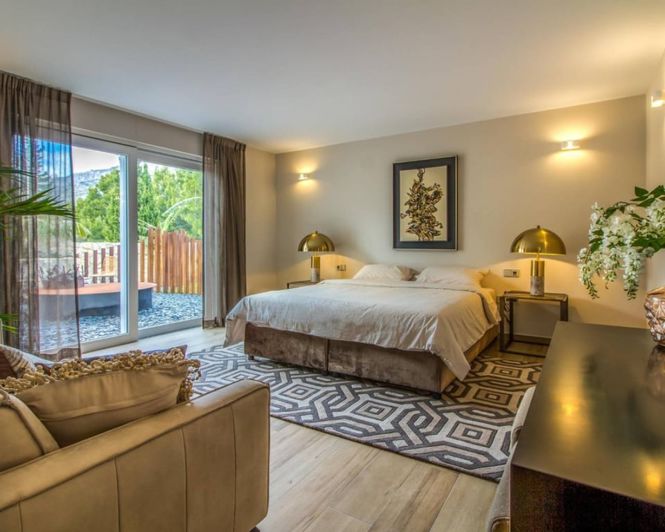 Image No.11-3 Bed Villa for sale