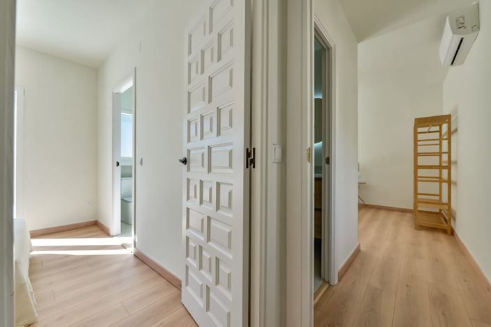 Image No.26-3 Bed Villa for sale