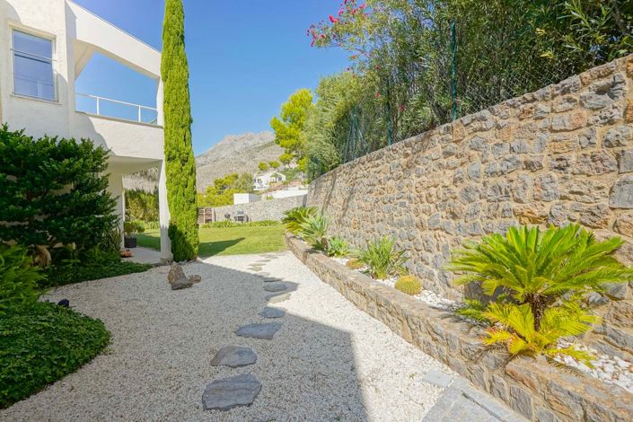 Image No.14-7 Bed Villa for sale